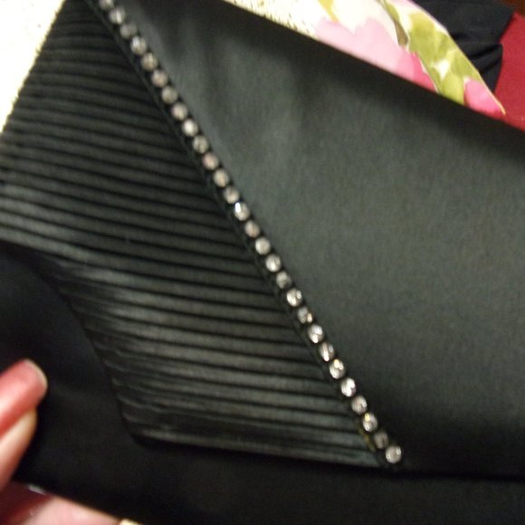 Damas Liverpool Black Satin Envelope Evening Handbag  Clutch Bling Accents - Picture 2 of 3